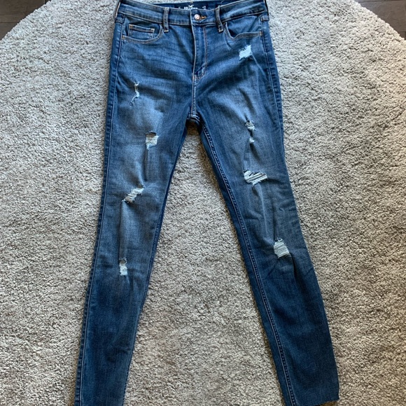 Hollister High-Rise Super Skinny Jeans - Picture 3 of 8